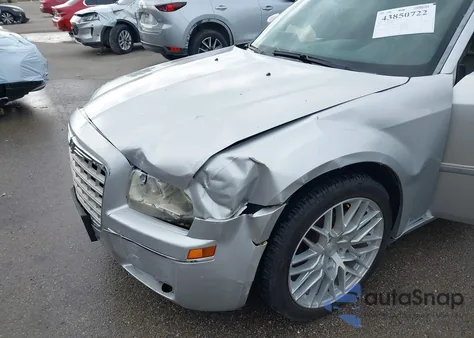 2007 Chrysler 300 Touring z USA, uszkodzony, nr VIN 2C3KA53G47H752676